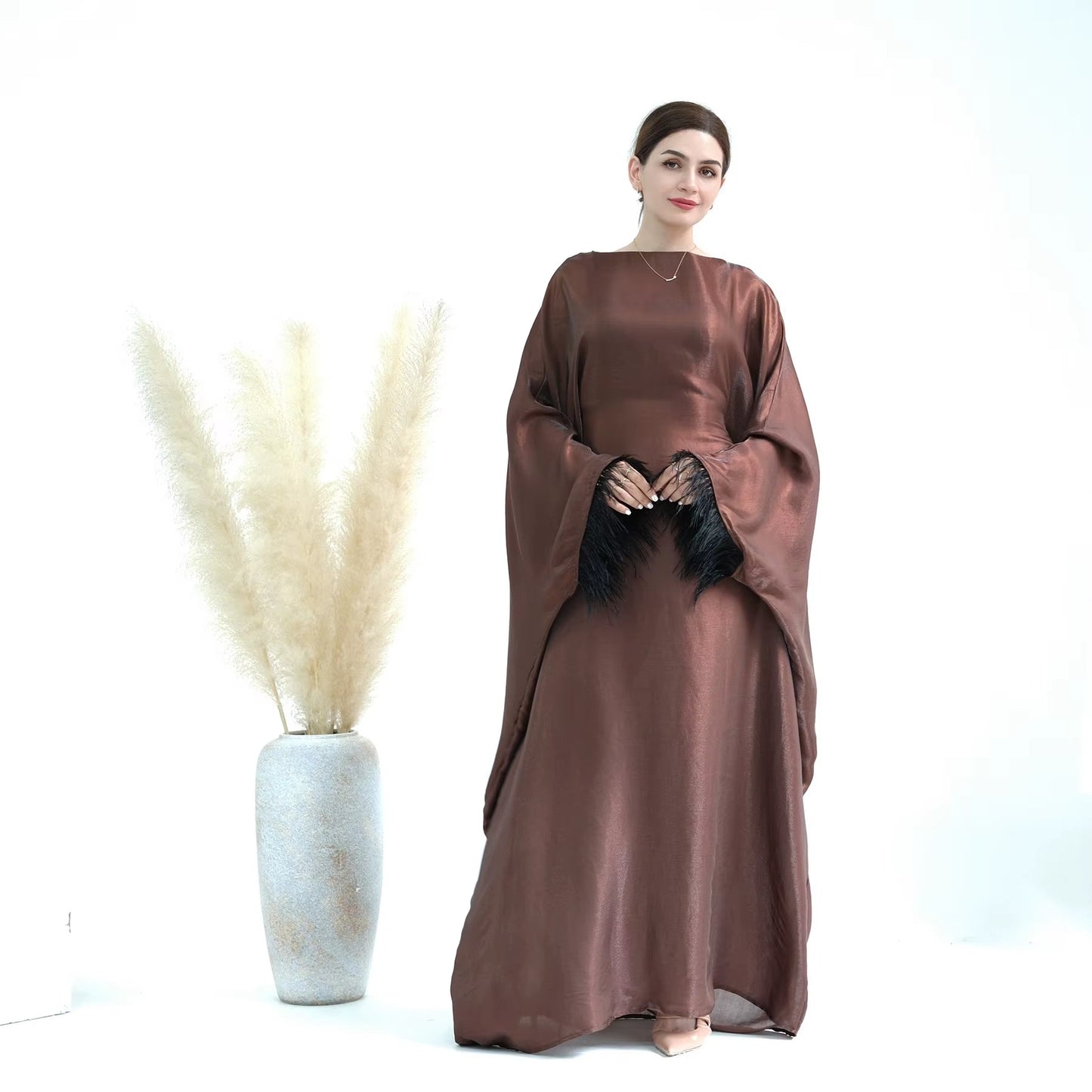 2024 Fashion Islamic Clothing Feather Closed Abayas Women Muslim Dress Turkey Dubai Abaya Modest Dress with inside Tie Belt